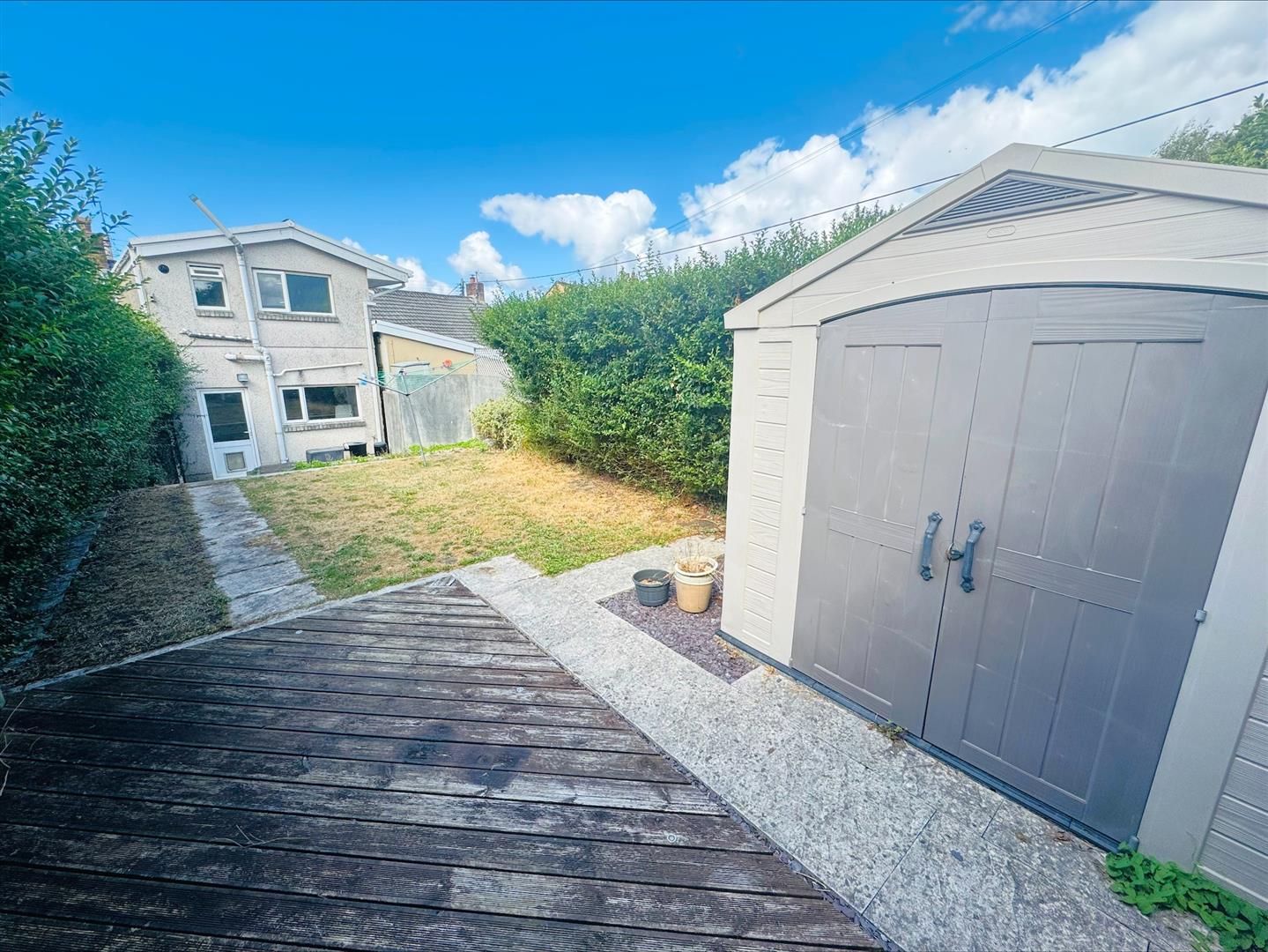 Globe Row, Llanelli, SA14 8PA